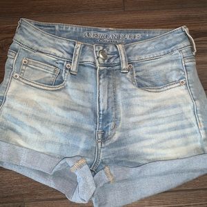 American Eagle Hi-Rise Shortie, size 6